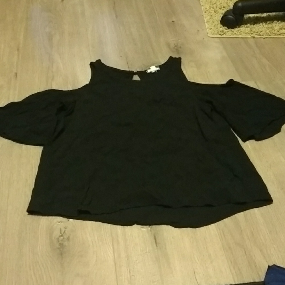 Black crop top